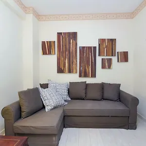 https://appartaments-marrucini.it-romehotels.com